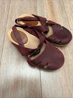 Mabo Maryjane girls clogs Swedish sandals maroon size 29